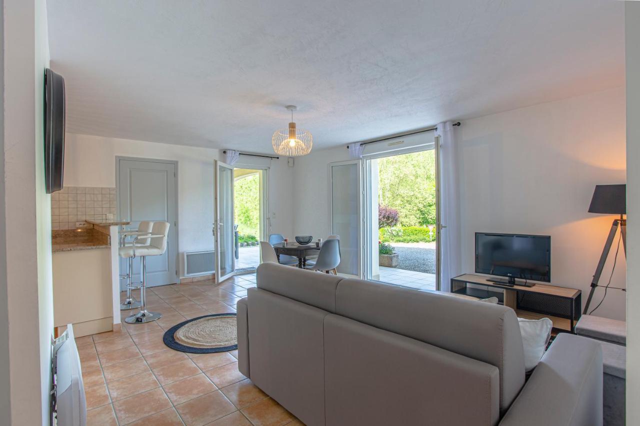 Appartement Superbe Avec Terrasse Et Vue Degagee Monteils (Aveyron)